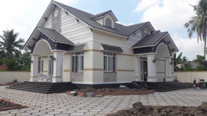 Nhà mái thái lợp ngói màu Inari