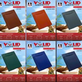 Ngói phẳng tráng men HELEN VALID PVA03 – màu xanh rêu là dòng sản phẩm cao cấp trong bộ sưu tập ngói VALID của thương hiệu HELEN. Với thiết kế phẳng lõm hiện đại cùng sắc xanh rêu thời thượng, sản phẩm mang lại sự cân bằng giữa tính thẩm mỹ, độ bền và công năng vượt trội, phù hợp cho nhiều phong cách kiến trúc từ hiện đại, tối giản đến mái Nhật – mái Thái sang trọng.
