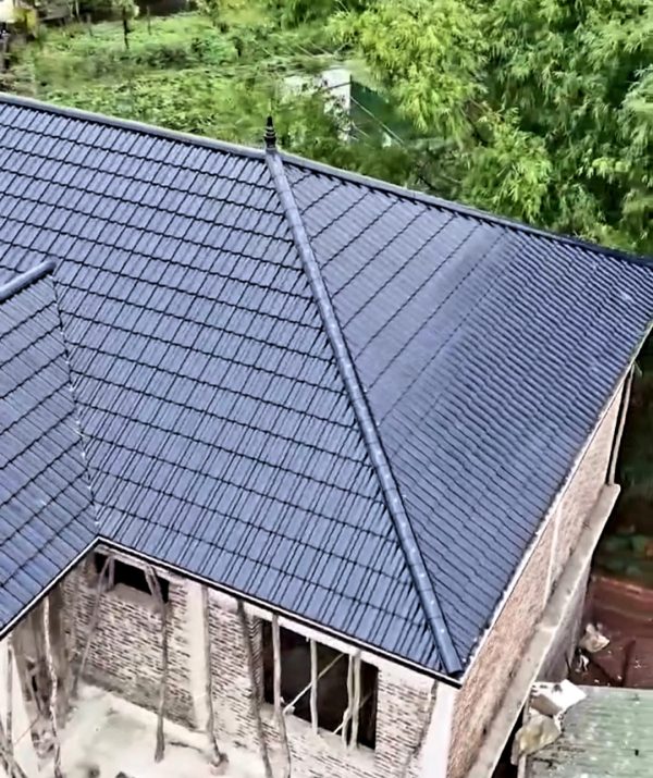 Mái nhật sử dụng ngói HELEN màu tím than HL01 - Ảnh 3