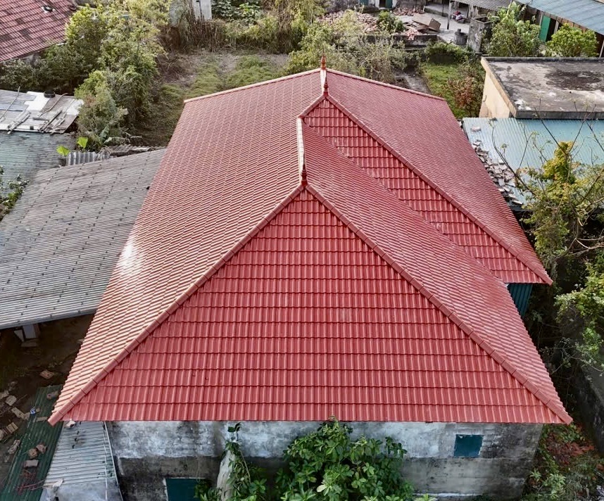 NGÓI TRÁNG MEN VELES VL.04 MÀU ĐỎ TRUYỀN THỐNG – VẺ ĐẸP BỀN VỮNG CÙNG THỜI GIAN